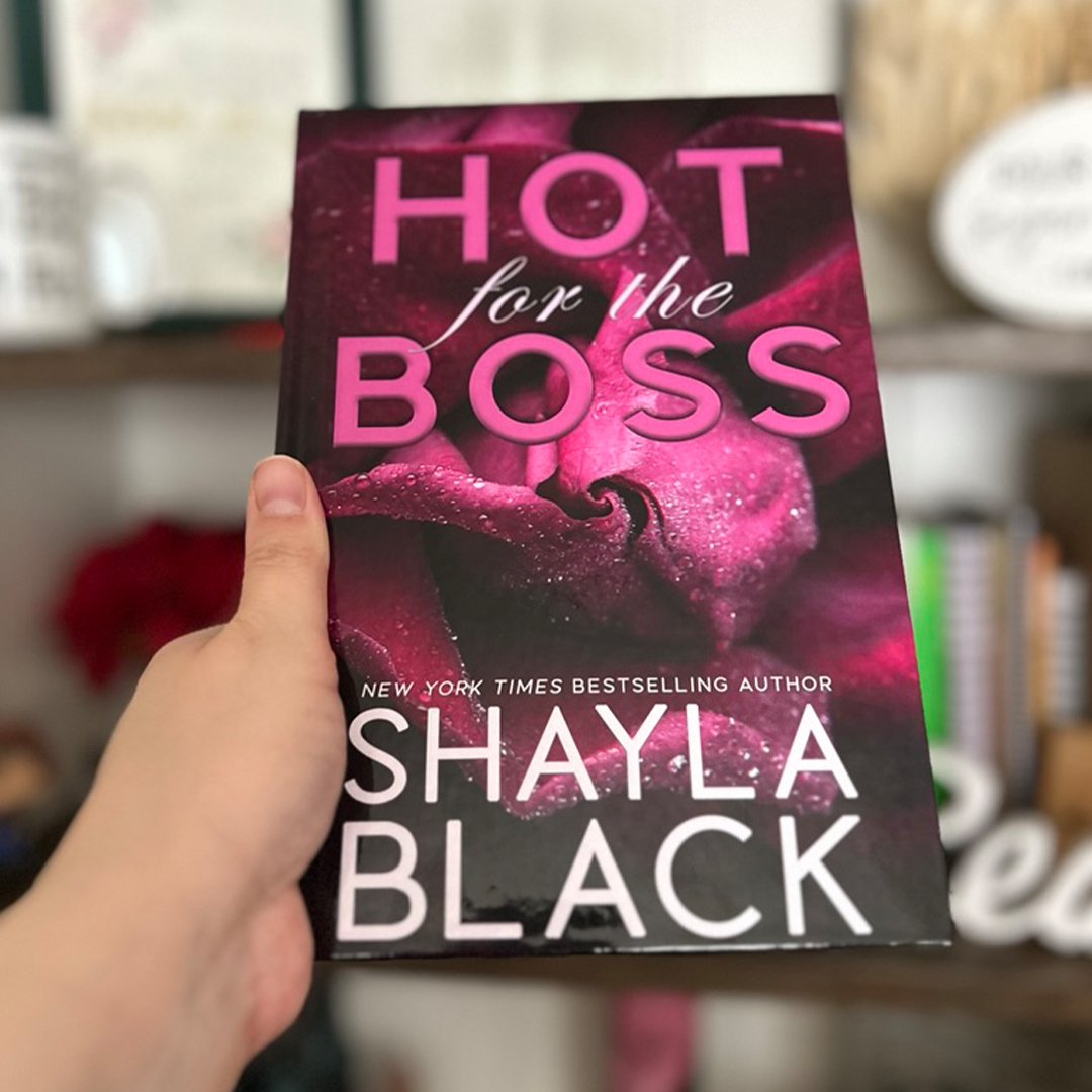 HOT FOR THE BOSS (Hardcover)